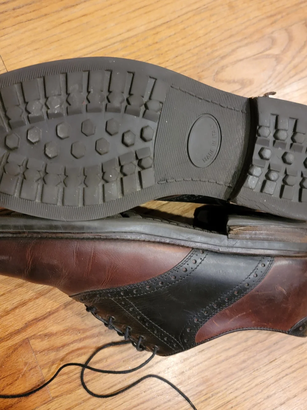 Johnston and Murphy Passport Men's Two-Tone Brown & Black Leather Oxford Saddle
